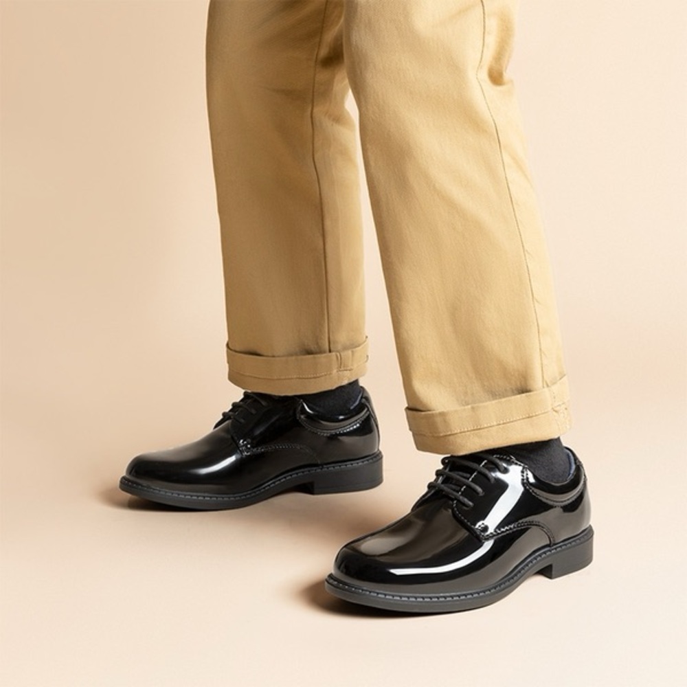 Bruno Marc Men's Glossy Black Oxfords
